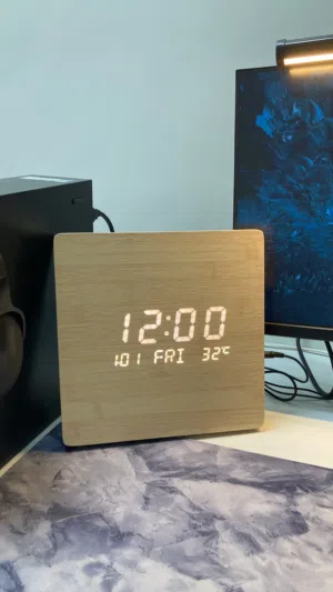 ساعة جدارية رقمية LED