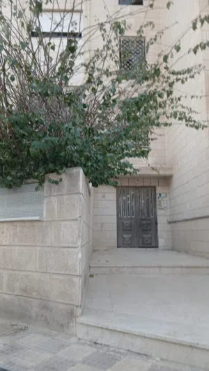 شقه بالزرقاء الجديده للبيع