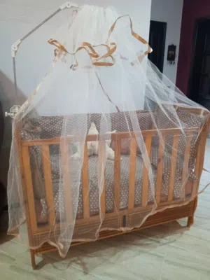 سرير اطفال +ناموسية
