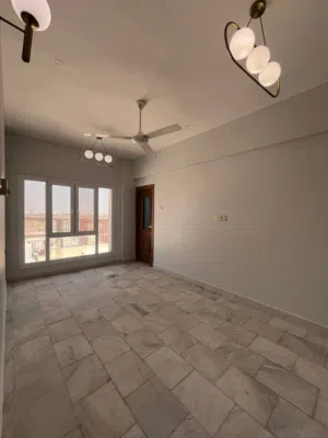 Apartments for rent for families in Al Khoudh 6th, opposite Sultan Qaboos University It consists of