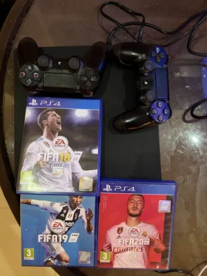 PlayStation 4 PlayStation for sale in Al Dakhiliya