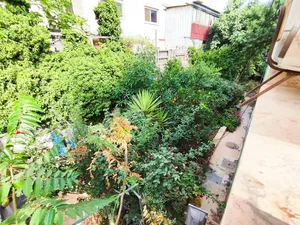 ‏ثلاث طوابق ‏.‏ 650 م٢ ‏.‏ الوسيط‏0