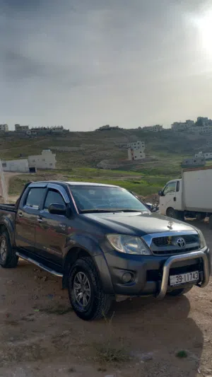 Used Toyota Hilux in Zarqa