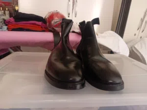 حذاء بوت H& M و حذاء Zara