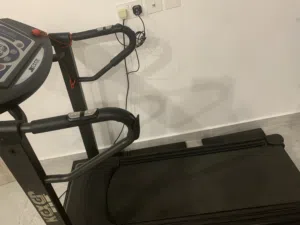 جهاز مشي للرياضه