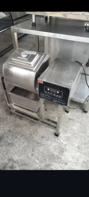 معدات مطعم لحاله ممتازه