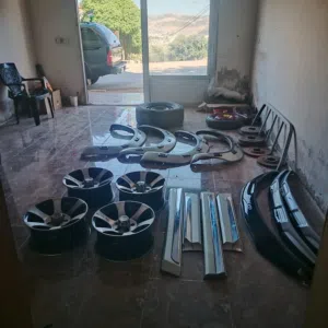 قطع غيار السيارات