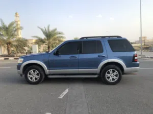Used Ford Explorer in Al Dakhiliya