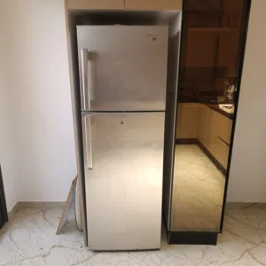 تلاجة استعمال نظيف ويست بوينت.