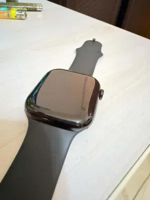 Apple watch series 10 بطارية 100%