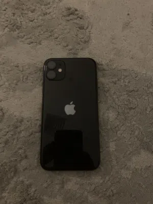 iphone 11 للبيع   بطارية 75٪