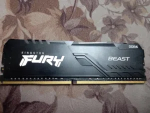 RAM 16GB DDR4 مستعملة