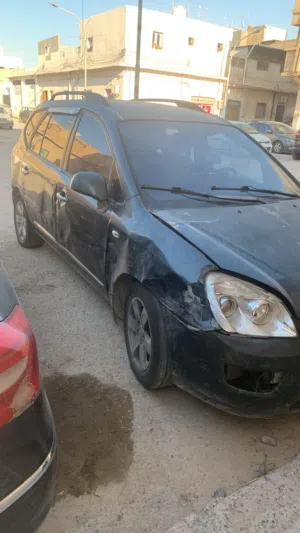 Used Kia Carens in Tripoli
