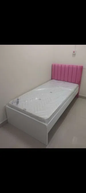 single bed with mattress