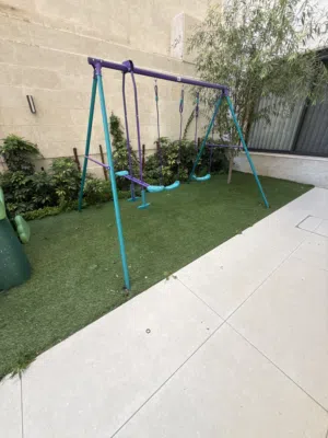 مرجوحة ماركة plum جديدة و متفرقات مستعمل استعمال خفيف