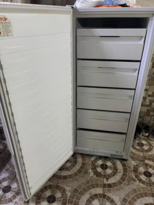 ثلاجات فليزر مستخدمه نظيفه مضمونه