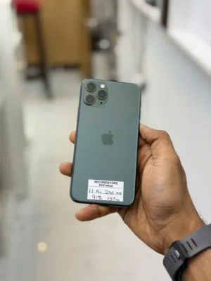 iPhone 11 Pro- 256 GB - Absolutely Great