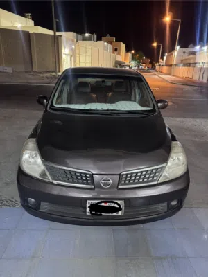 Nissan tiida 2008