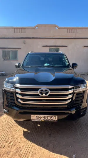 Used Toyota Land Cruiser in Aqaba