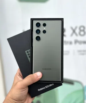 بأقل سعر : Samsung S23 ultra 256gb الهاتف بحالة الوكالة نظيف جدا بدون أي مشاكل مع ملحقاته و ضمان