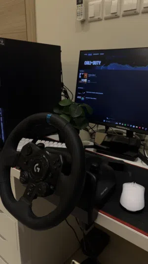 Logitech G923 Steering Wheel ( used with no warranty )