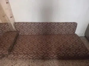 سلام عليكم ورحمة الله وبركاتة عندي فرشات البيع