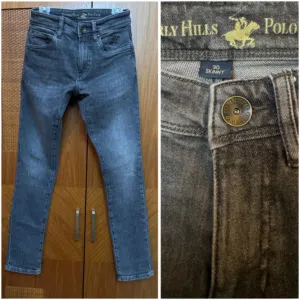 Polo Jeans. Skinny fit. Waist size 30. Black color