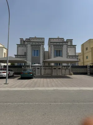 6 bedroom luxury villa for rent in Al Koudth
