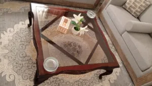 طربيزه خشب وجه زجاج