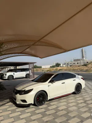 Used Nissan Altima in Ajman