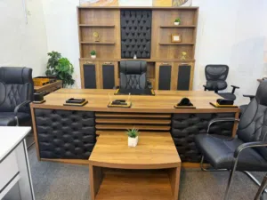 مكاتب ادارية ومكاتب موظفين بأسعار وتشكيلات متنوعة