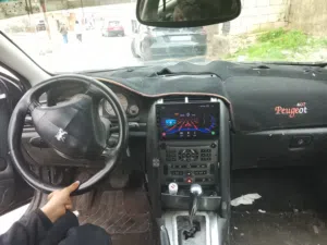 بيجو للبيع اسعر 2440
