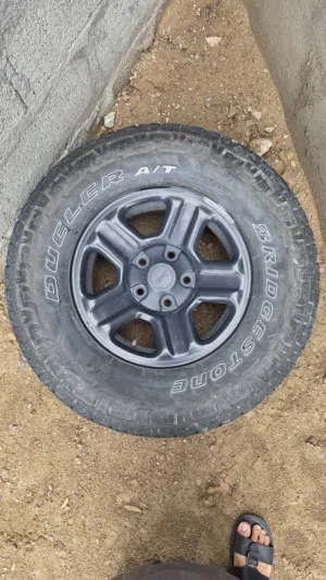 للبيع رنجات وتواير جيب رانجلر jk jl