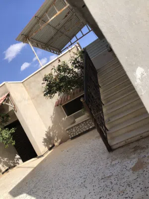 منزل للبيع بمنطقه بن يحيى ب غريان