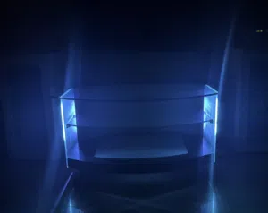 طاولة مستخدمه نظيفة للبيع و السعر قابل للتفاوض