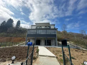 450 m2 More than 6 bedrooms Villa for Sale in Trabzon Arsin