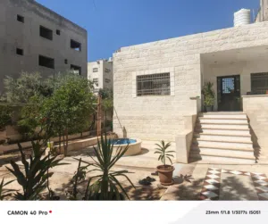 منزل للبيع طابقين خلف مدارس بيت المقدس