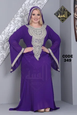 ملابس نسائية جديدة للبيع