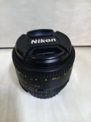 عدسه كاميرا Nikon