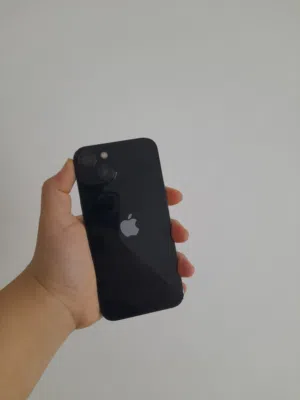 Apple iPhone 13 128 GB in Muharraq