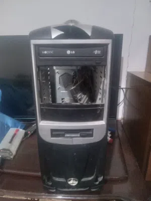 pc استعمال متوسط يبي تنظيم خيوط وباور سبلاي جديد وكانك مهتم بالشكل يبي.كيس جديد