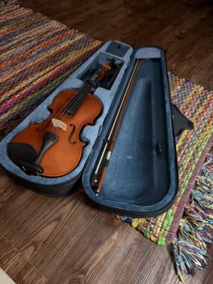كمان violin بحالة الوكالة