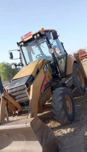 كاتربيلر موديل 2014 للبيعCaterpillar model 2014