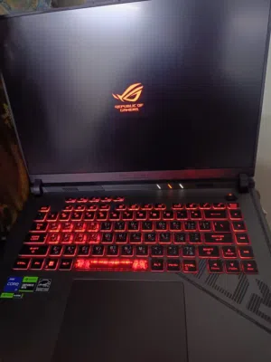 للتميز عنوان: وحش الألعاب والإنتاجية ASUS ROG Strix G16 للبيع