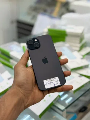 iPhone 15-128 GB Fine Phone available - Good price