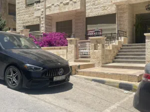 شقة مفروشة للإيجار/ 1 كم عن السفارة الأمريكية،، Furnished Apartment in Deir Ghbar for Rent