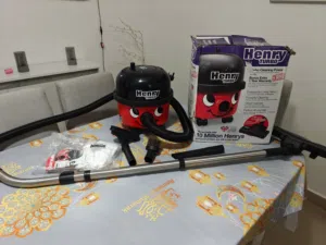 Henry Turbo Vacuum Cleaner + Bags – Strong Suction