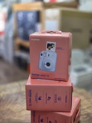 الكاميرا الفورية instax mini 12