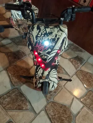 سكوتر نظيف للبيع