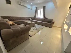‏٣ غرف نوم ‏.‏ مفروش جزئياً ‏.‏ سنوي‏0